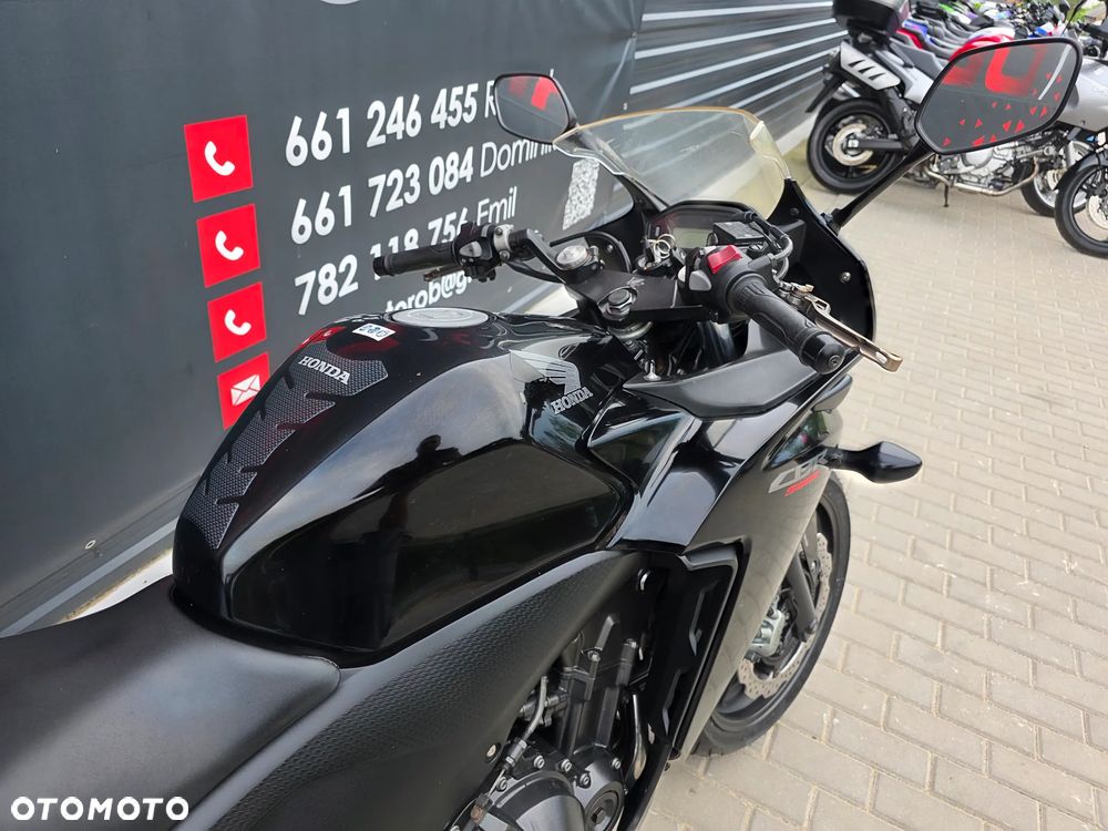 Honda CBR - 23