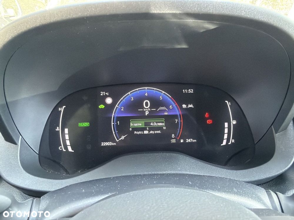 Toyota Yaris Cross - 24