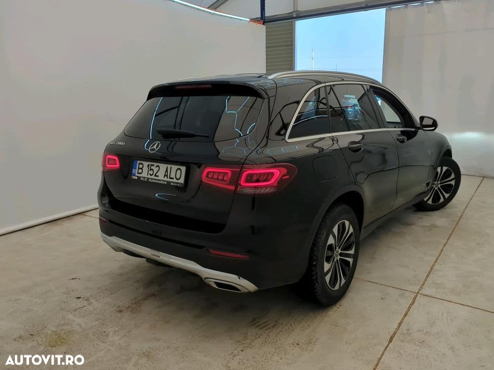 Mercedes-Benz GLC - 2