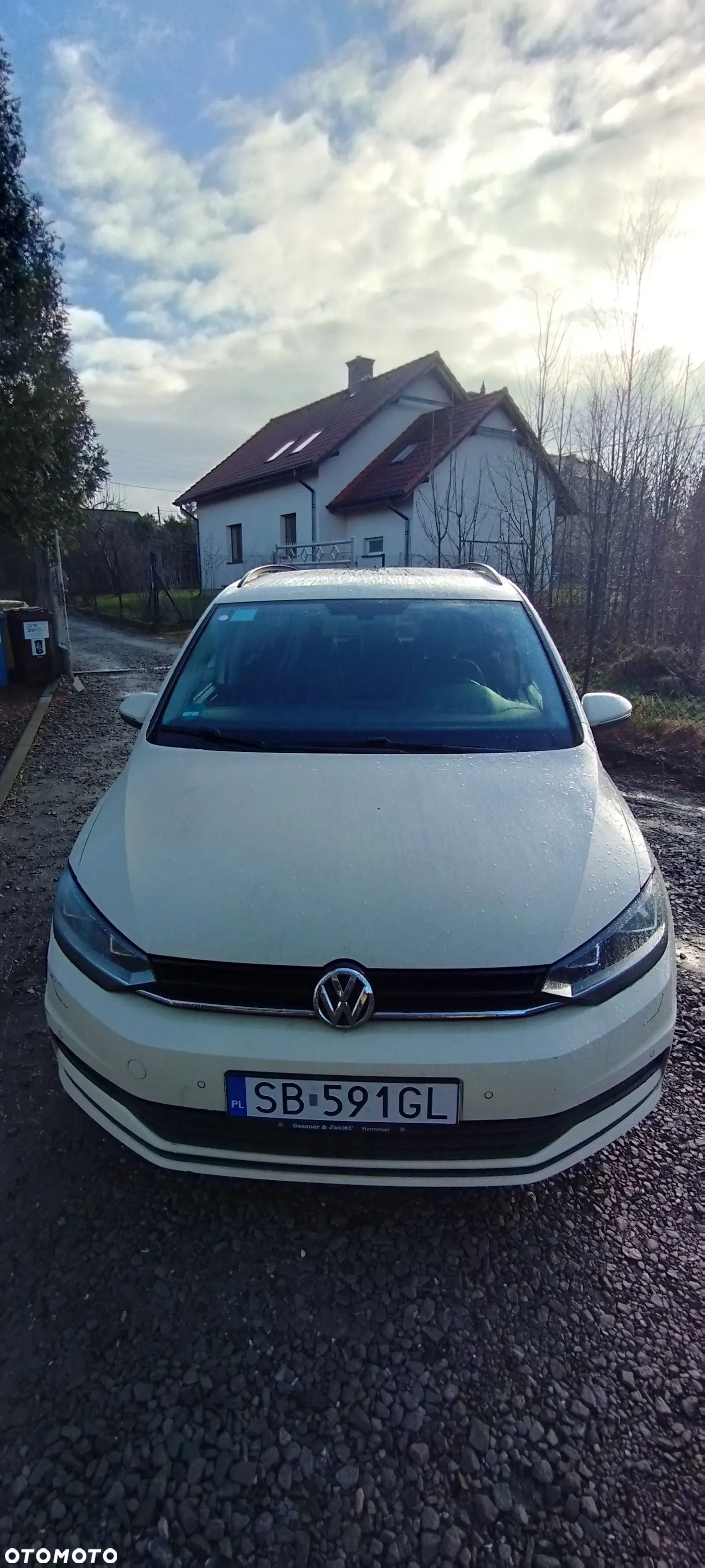 Volkswagen Touran 2.0 TDI SCR DSG Comfortline - 1