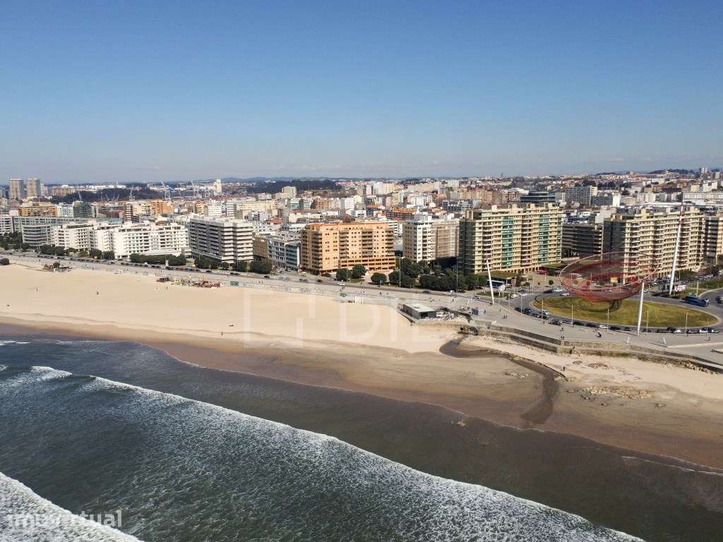 Loja em condomínio exclusivo em Matosinhos - Grande imagem: 4/35