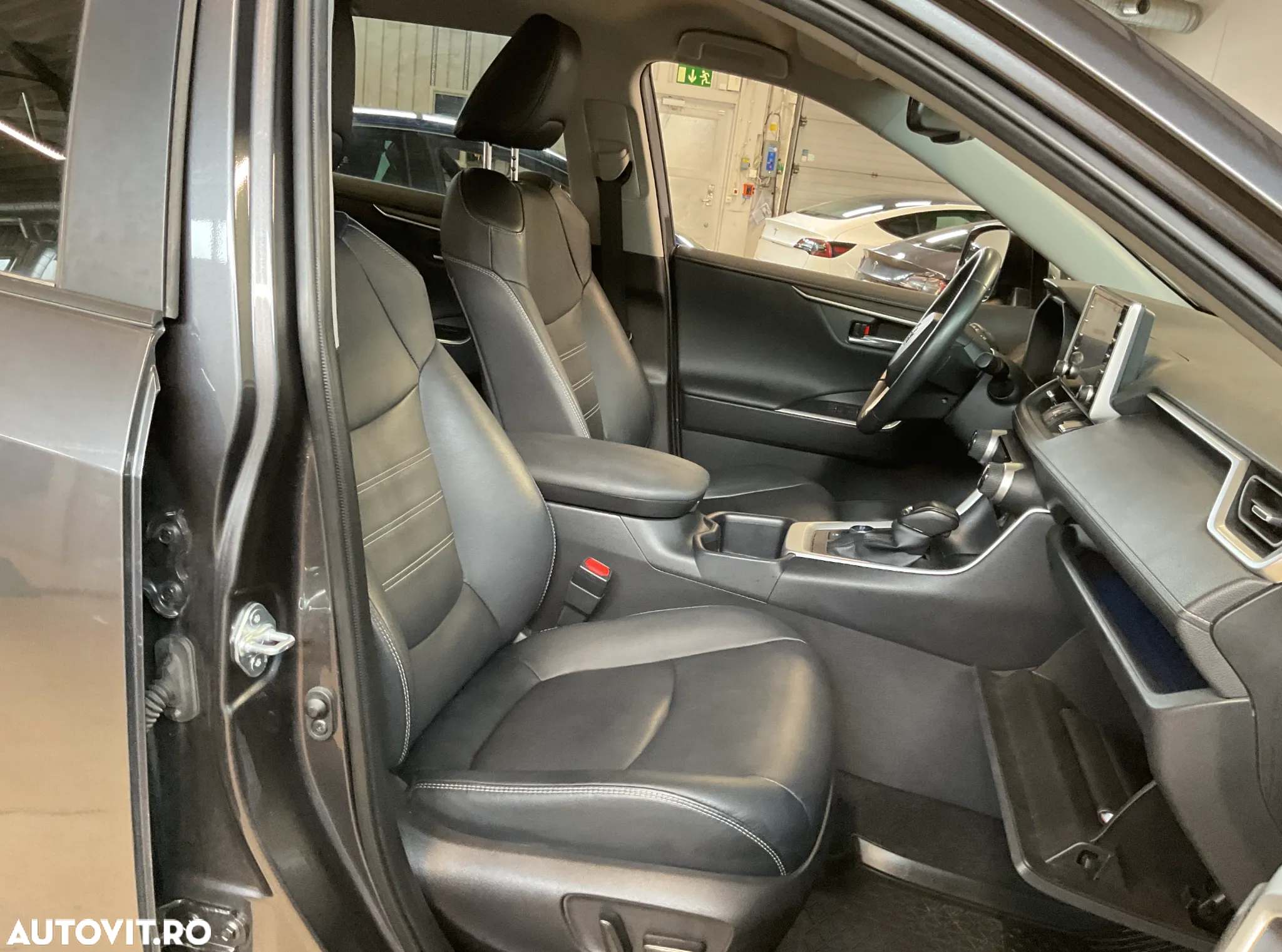Toyota RAV4 2.5 4x4 Hybrid Style Selection - 6