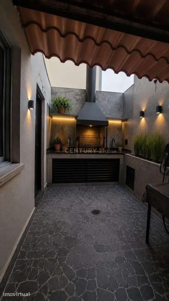 APARTAMENTO T2 REMODELADO COM TERRAÇO EM ALVERCA DO RIBATEJO - Grande imagem: 3/4