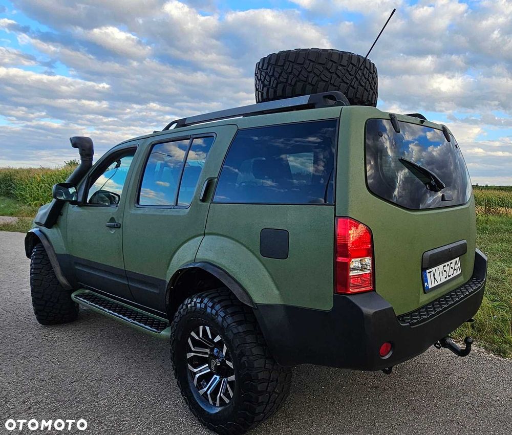 Nissan Pathfinder - 5