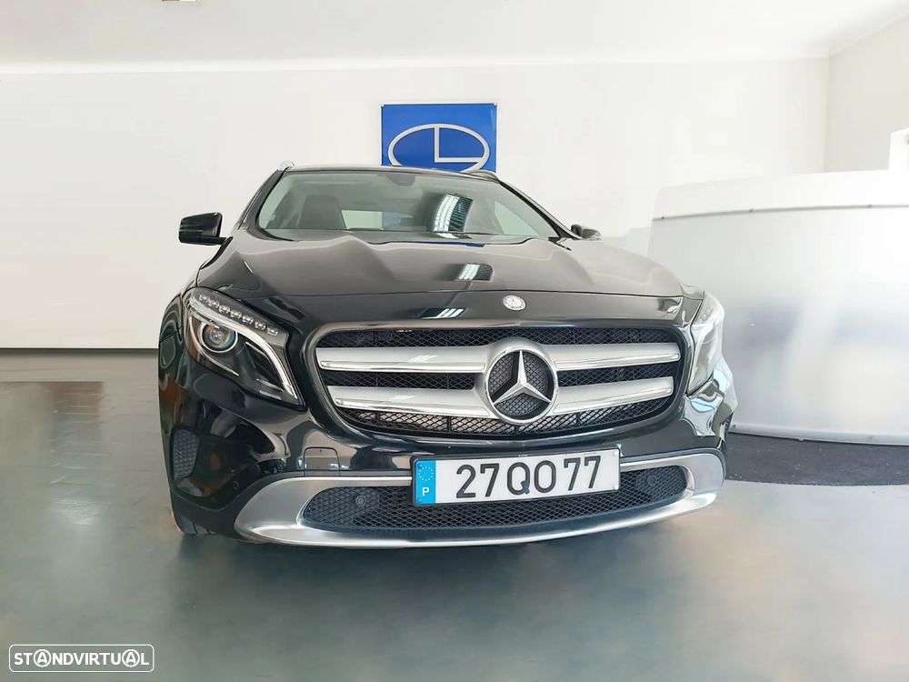 Mercedes-Benz GLA 180 d Urban - 2