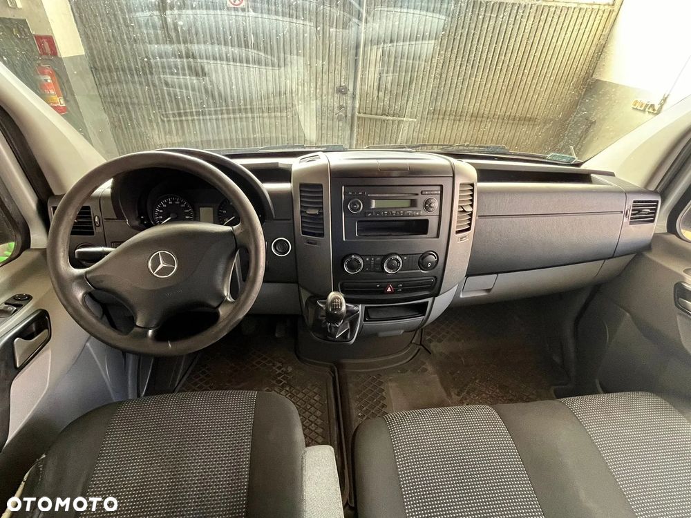 Mercedes-Benz Sprinter - 7