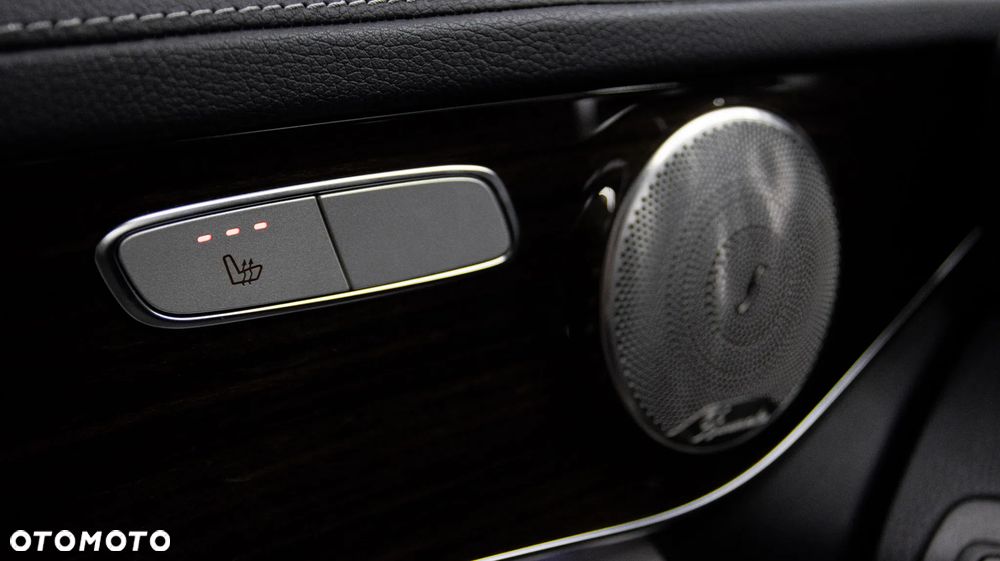 Mercedes-Benz GLC 300 e 4-Matic - 26