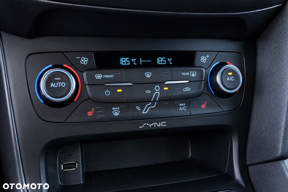 Ford Focus 1.0 EcoBoost ST-Line ASS - 11