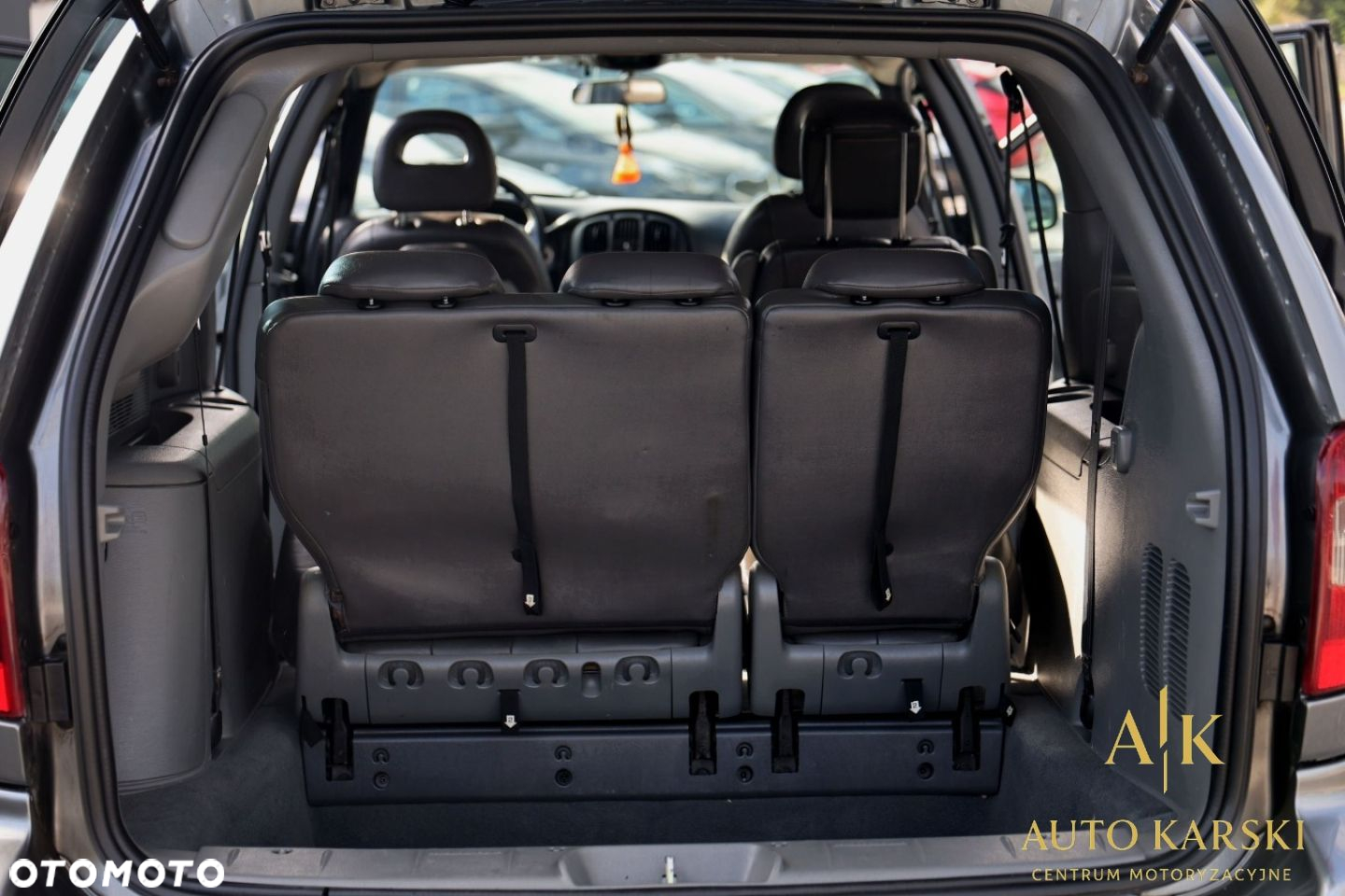 Chrysler Grand Voyager - 22