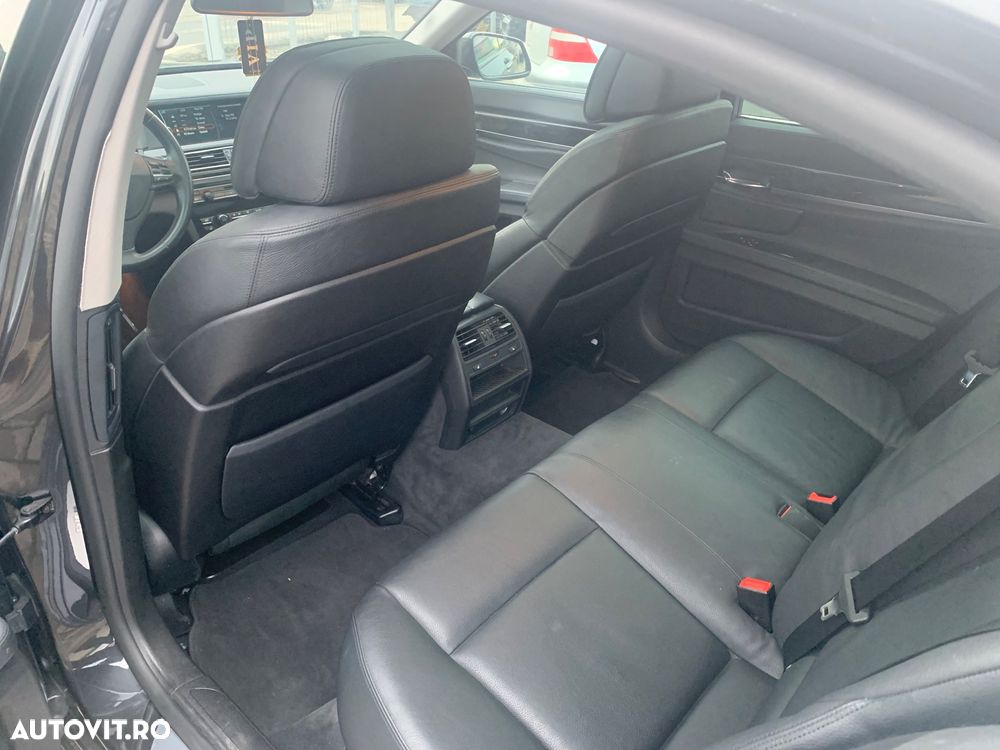 BMW Seria 7 730d xDrive - 12