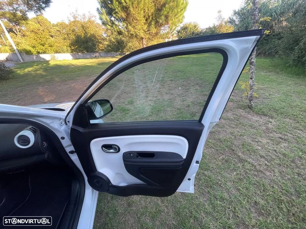 Renault Twingo E-Tech Evolution 80 Urban Range - 11