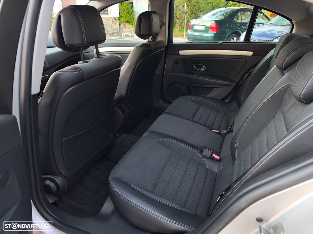 Renault Laguna 2.0 dCi Dynamique - 16