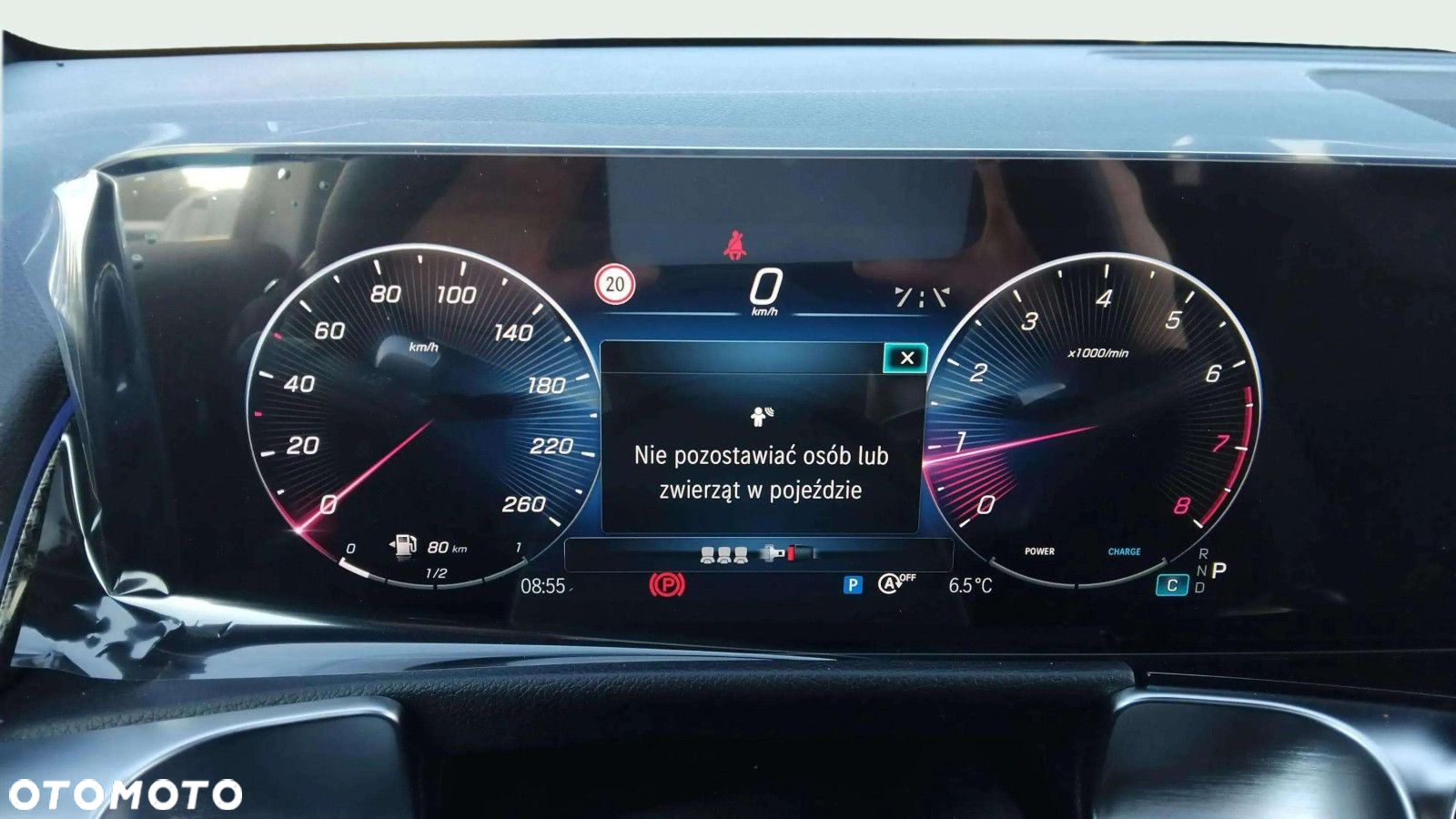 Mercedes-Benz GLB - 13