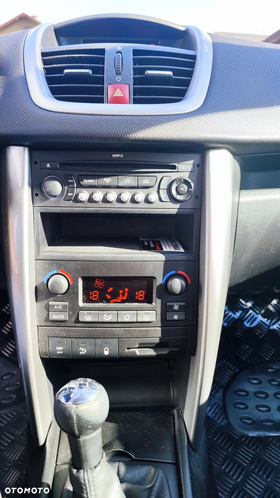 Peugeot 207 95 VTi Filou - 8