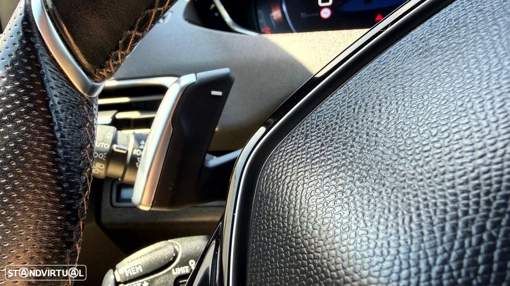 Peugeot 3008 1.5 BlueHDi GT Line EAT8 - 23