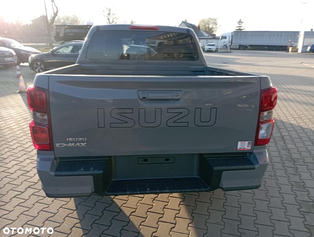 Isuzu D-Max 1.9 DC LS - 11