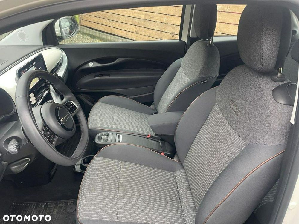 Fiat 500 23.8kWh Icon - 7
