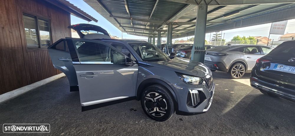 Peugeot 2008 Hybrid 136 e-DSC Allure - 35