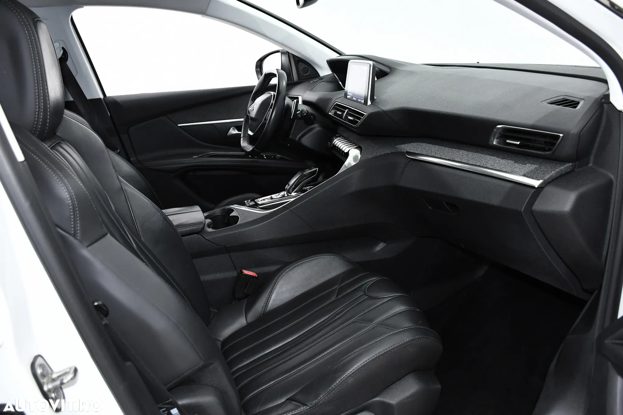 Peugeot 3008 1.2 PureTech 130 EAT8 GT - 5