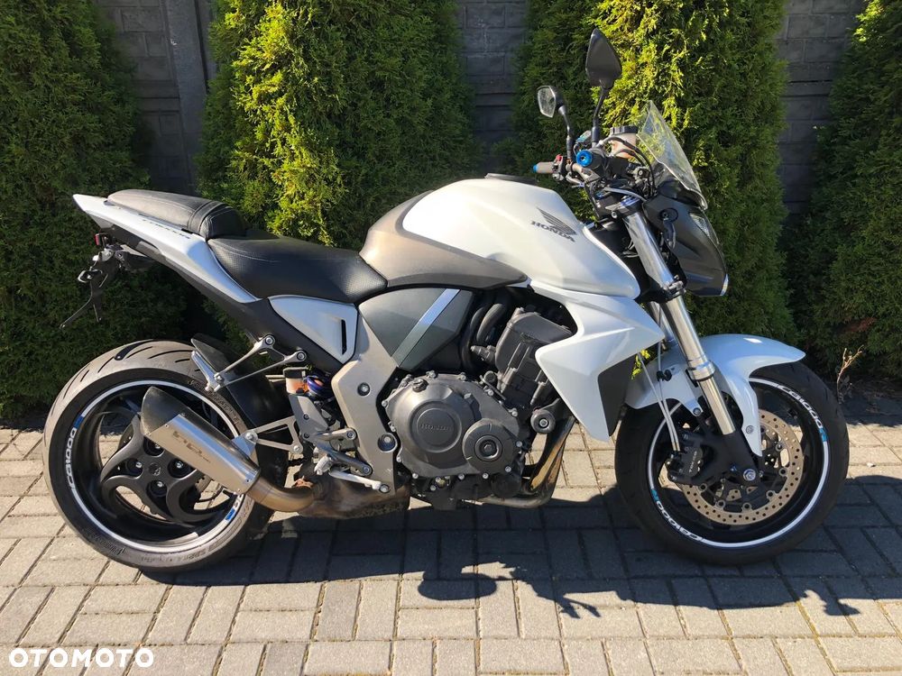 Honda CB - 1