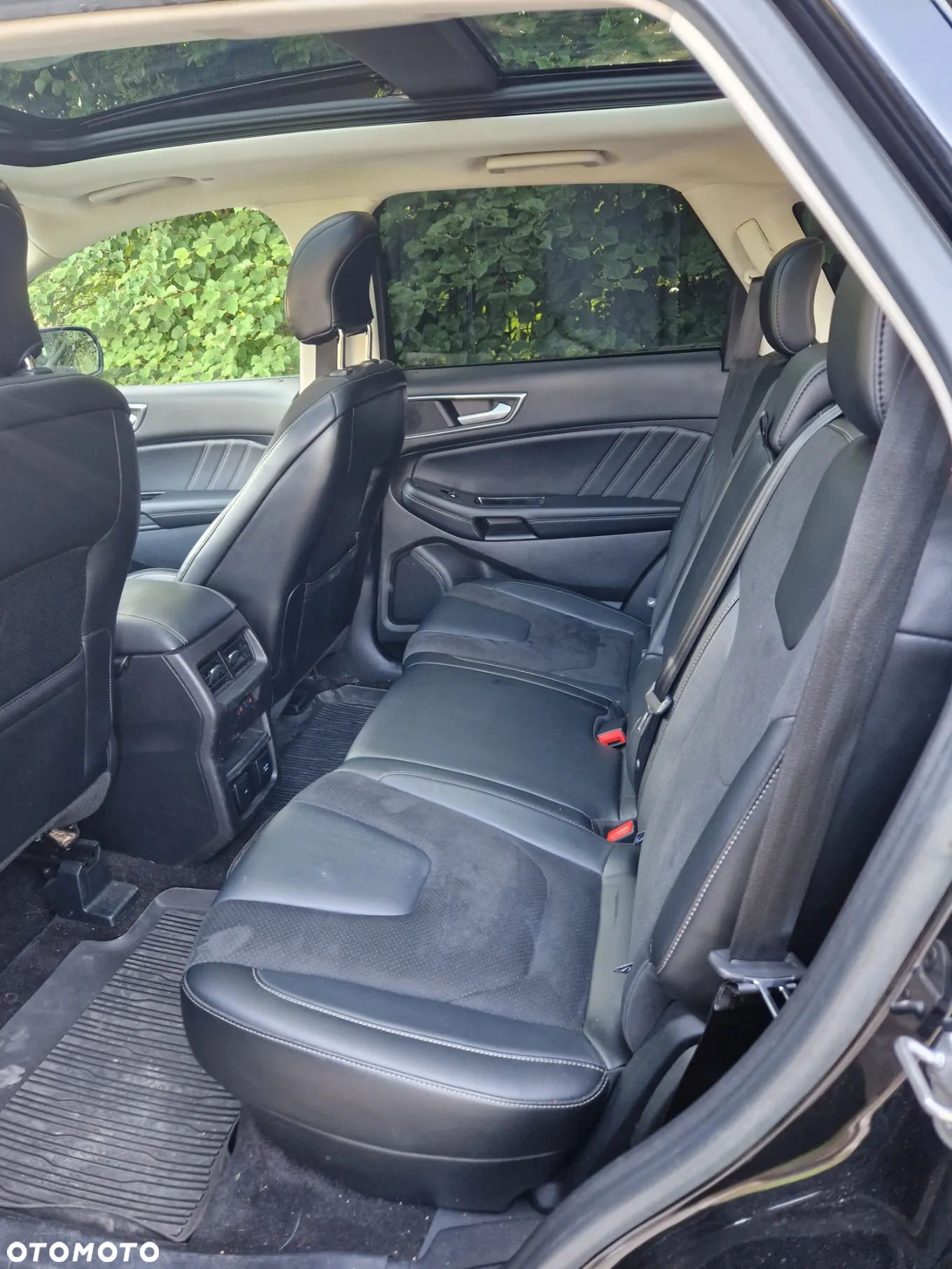 Ford Edge - 16