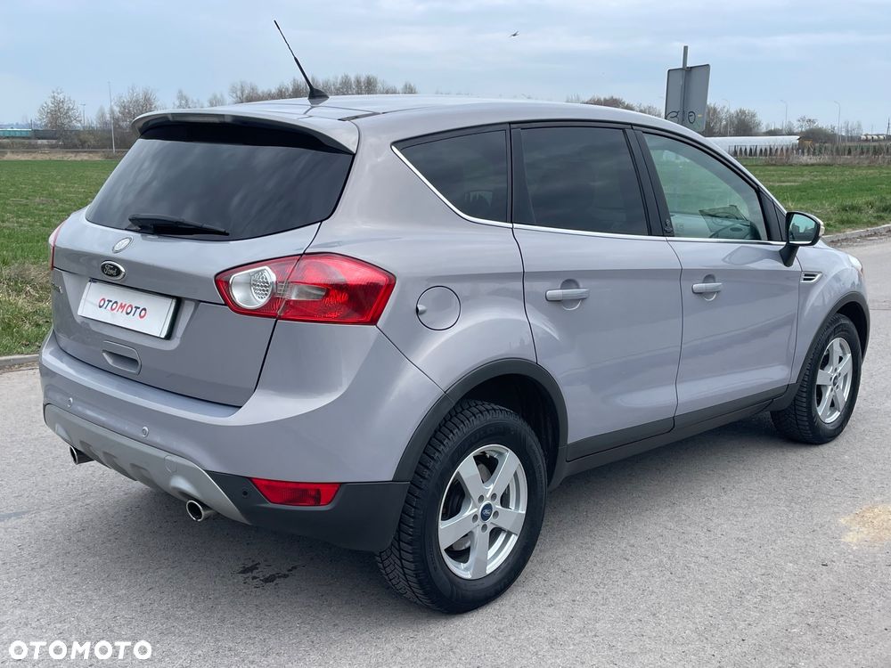 Ford Kuga 2.0 TDCi 2x4 Champions Edition - 26