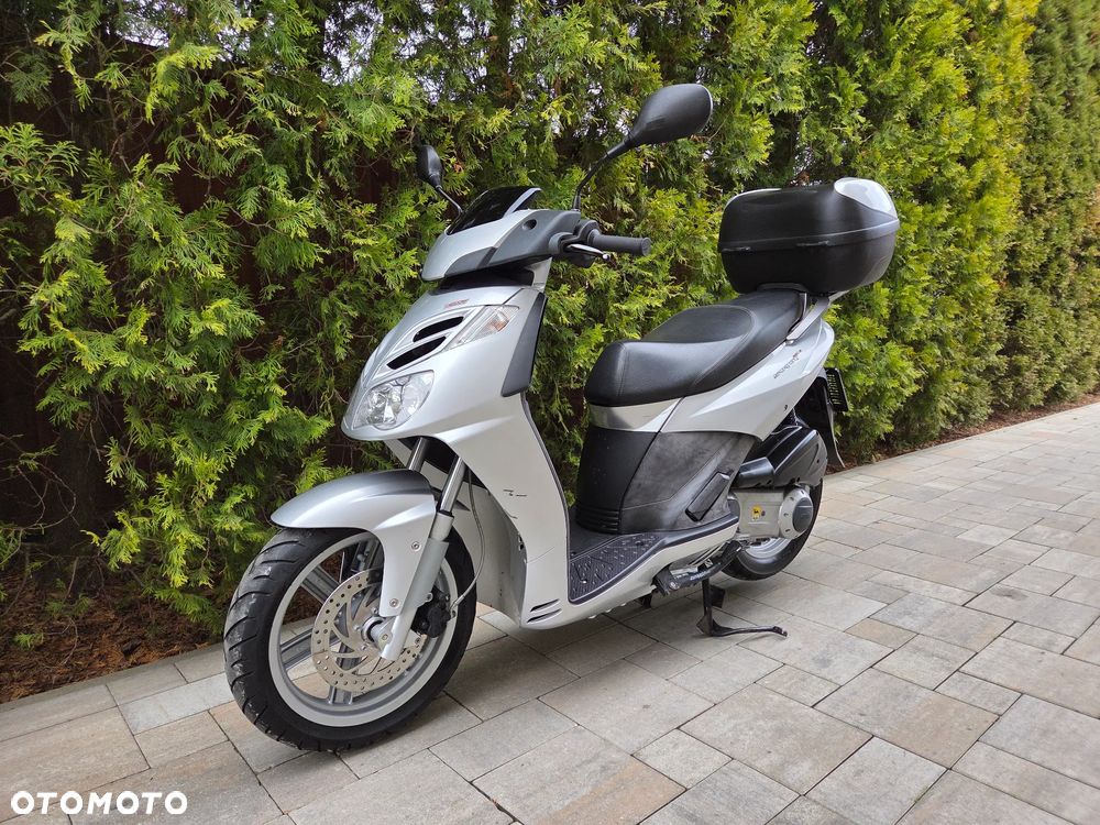 Aprilia Sportcity - 4