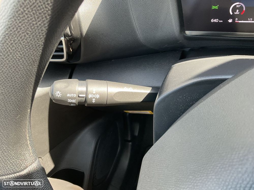 Citroën C4 1.2 PureTech Feel - 23