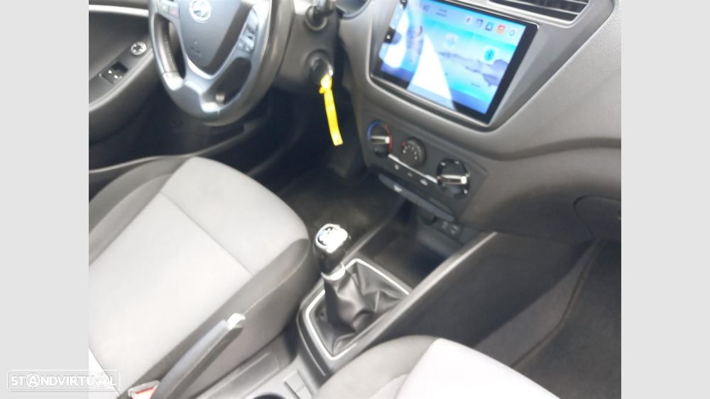 Hyundai i20 1.2 Comfort - 23