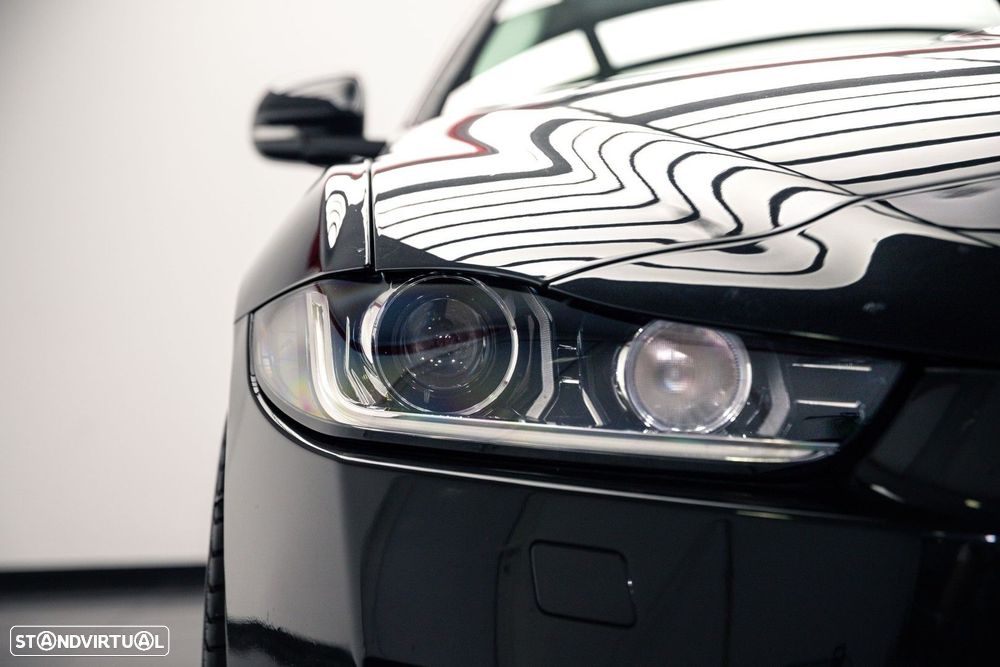 Jaguar XE 2.0 D Prestige Aut. - 5