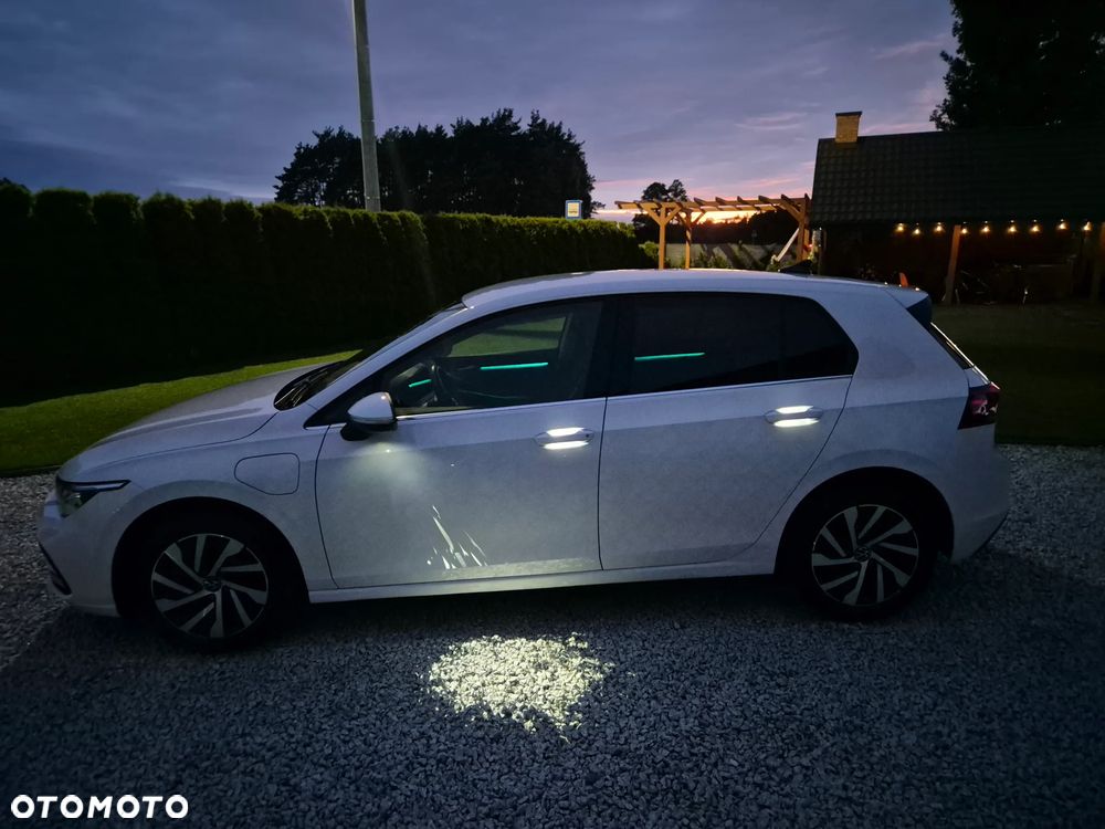 Volkswagen Golf - 35