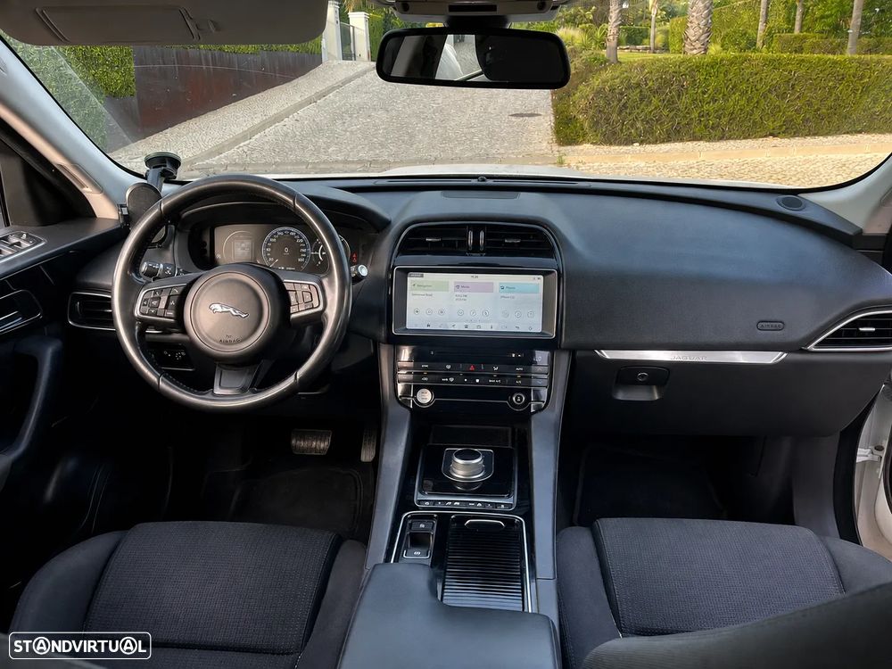 Jaguar F-Pace 20d Aut. Prestige - 9