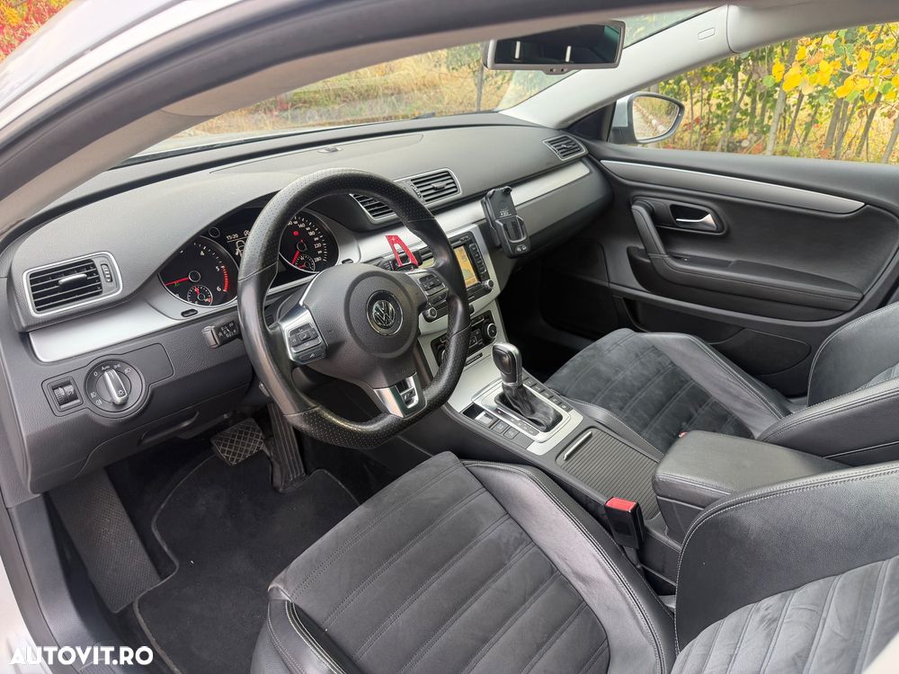 Volkswagen Passat - 11