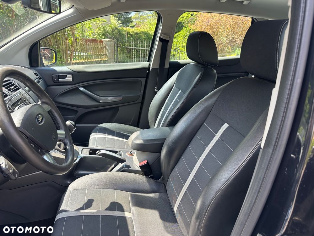 Ford Kuga 2.0 TDCi 4x4 Individual - 8