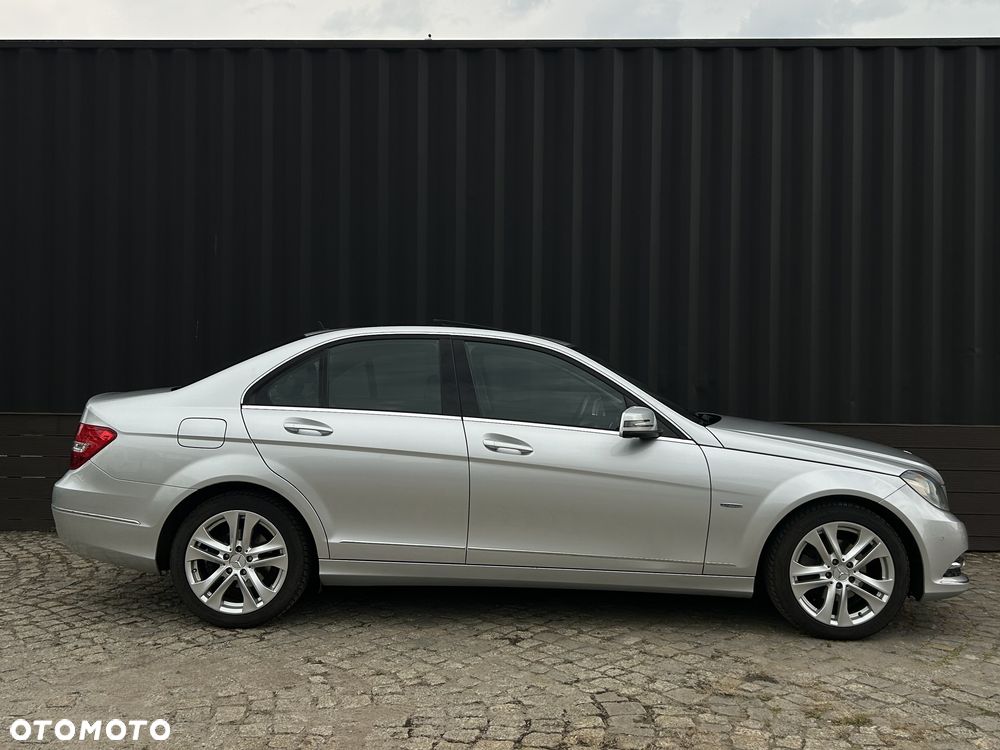 Mercedes-Benz Klasa C 180 BlueEFFICIENCY 7G-TRONIC Avantgarde - 6