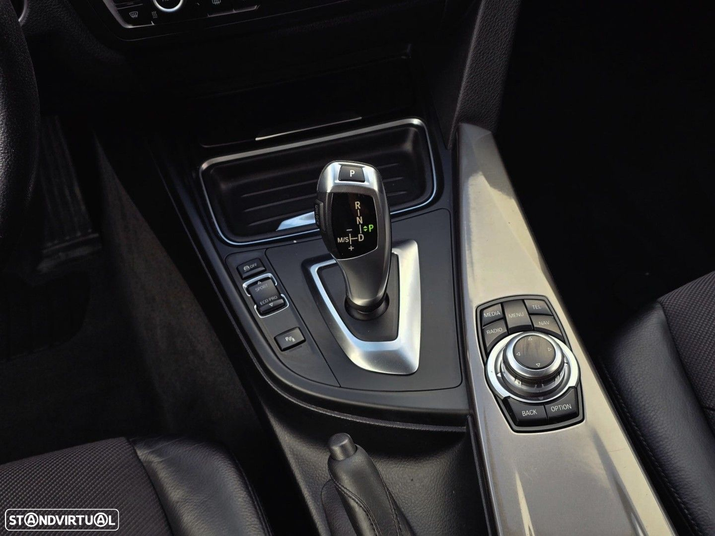 BMW 318 d Touring Auto Line Modern - 8