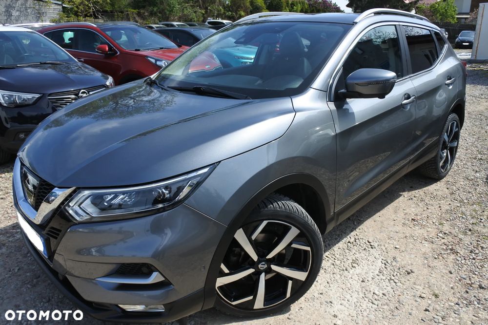 Nissan Qashqai 1.2 DIG-T Xtronic TEKNA+ - 1