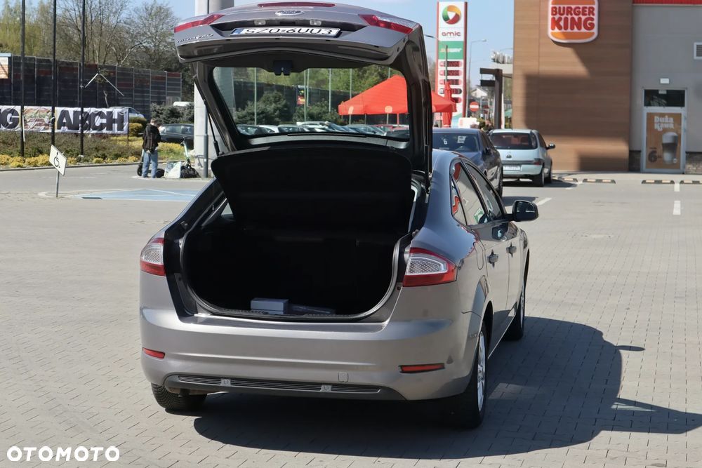 Ford Mondeo 1.6 Silver X - 9