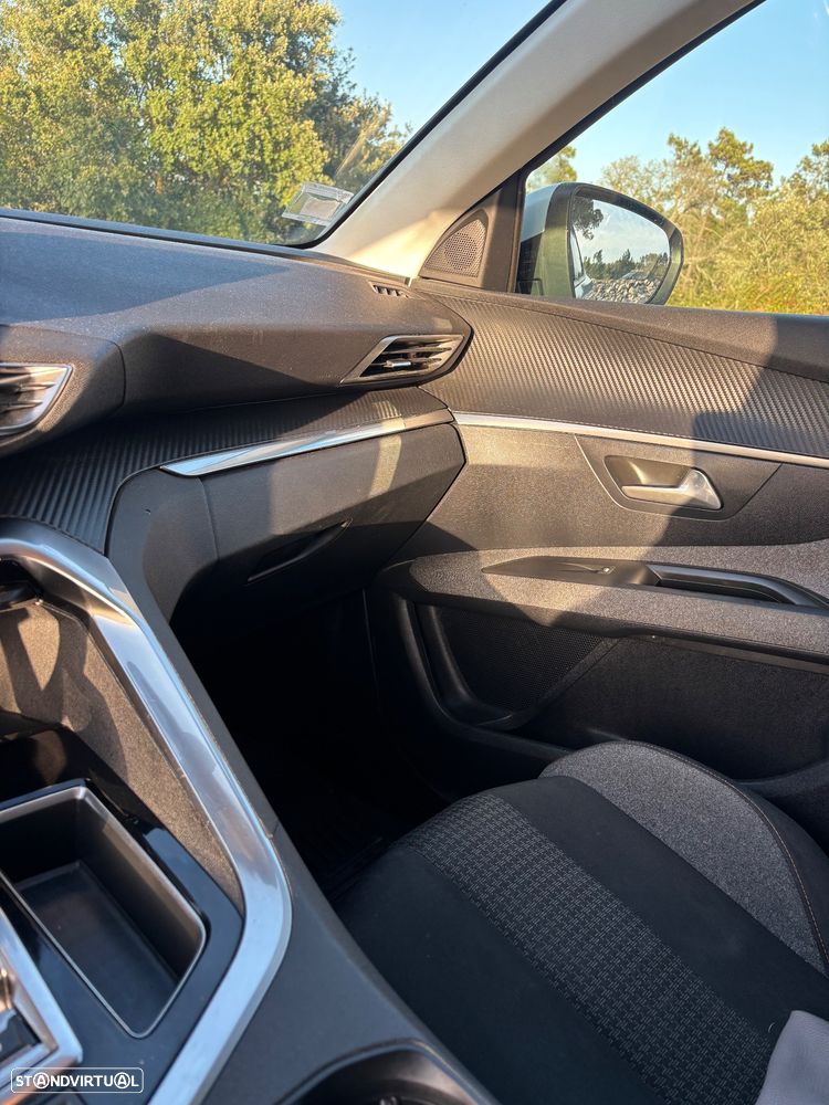 Peugeot 3008 - 10