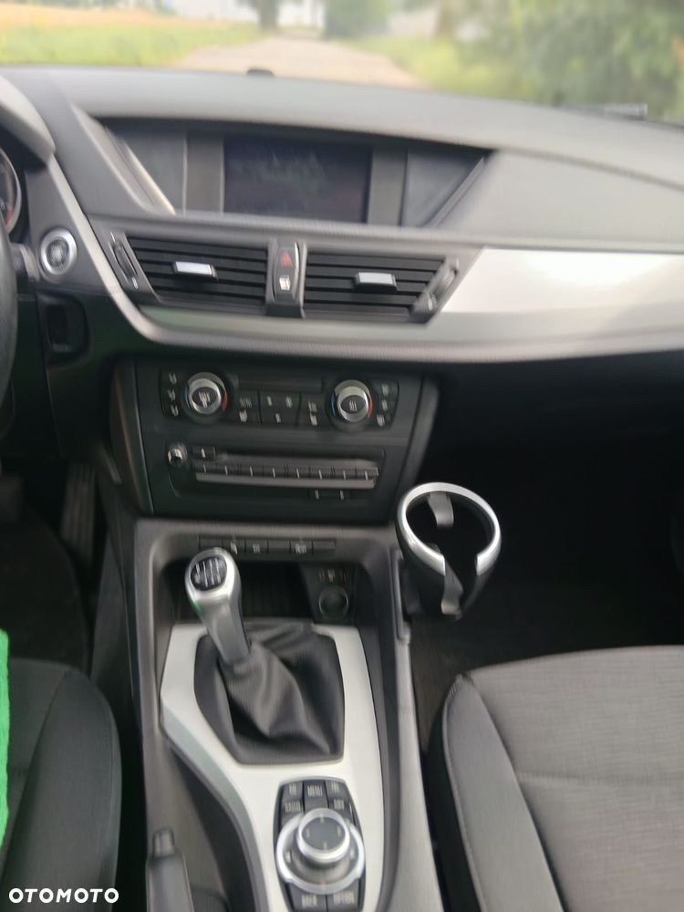 BMW X1 sDrive18d - 12