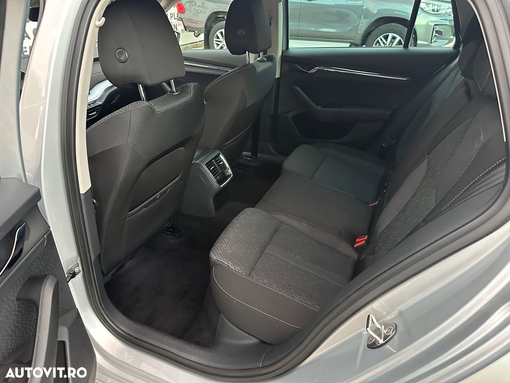 Skoda Octavia 2.0 TDI 150 CP DSG Sportline - 17