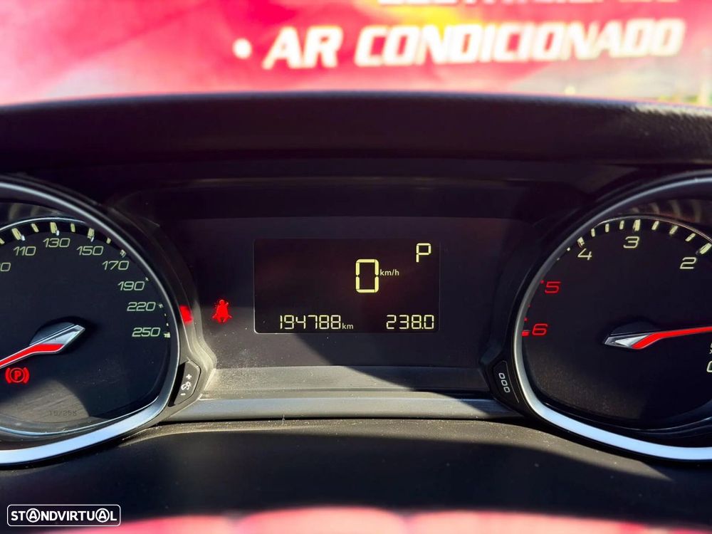 Peugeot 308 SW 1.5 BlueHDi GT Line EAT8 - 24