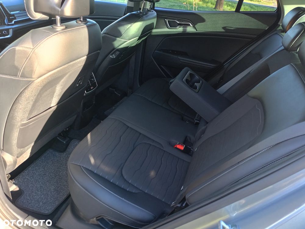 Kia Sportage 1.6 T-GDI HEV Business Line 2WD - 23