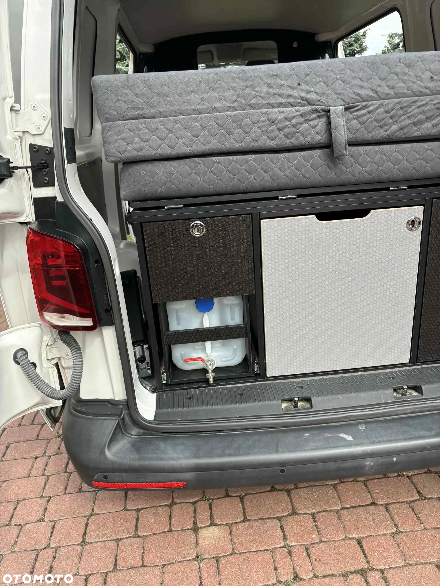 Volkswagen Transporter T6 - 6