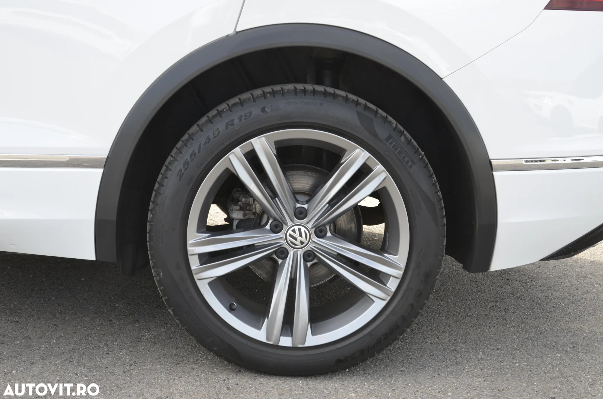 Volkswagen Tiguan Allspace 2.0 TDI SCR 4Motion DSG R-Line - 9