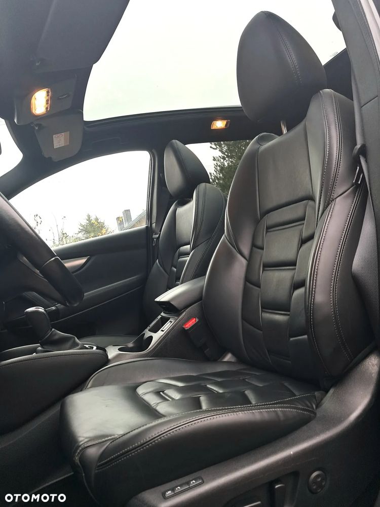 Nissan Qashqai 1.7 dCi 4x4 Tekna+ Xtronic - 8