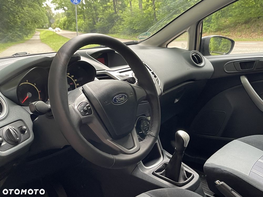 Ford Fiesta - 5