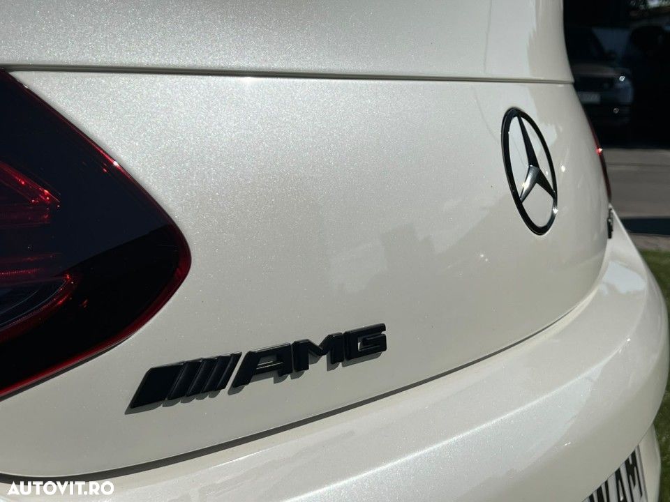 Mercedes-Benz C 43 AMG - 10