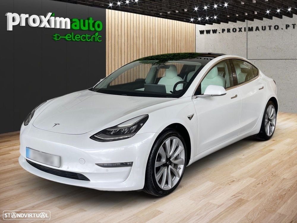 Tesla Model 3 Long-Range RWD - 1
