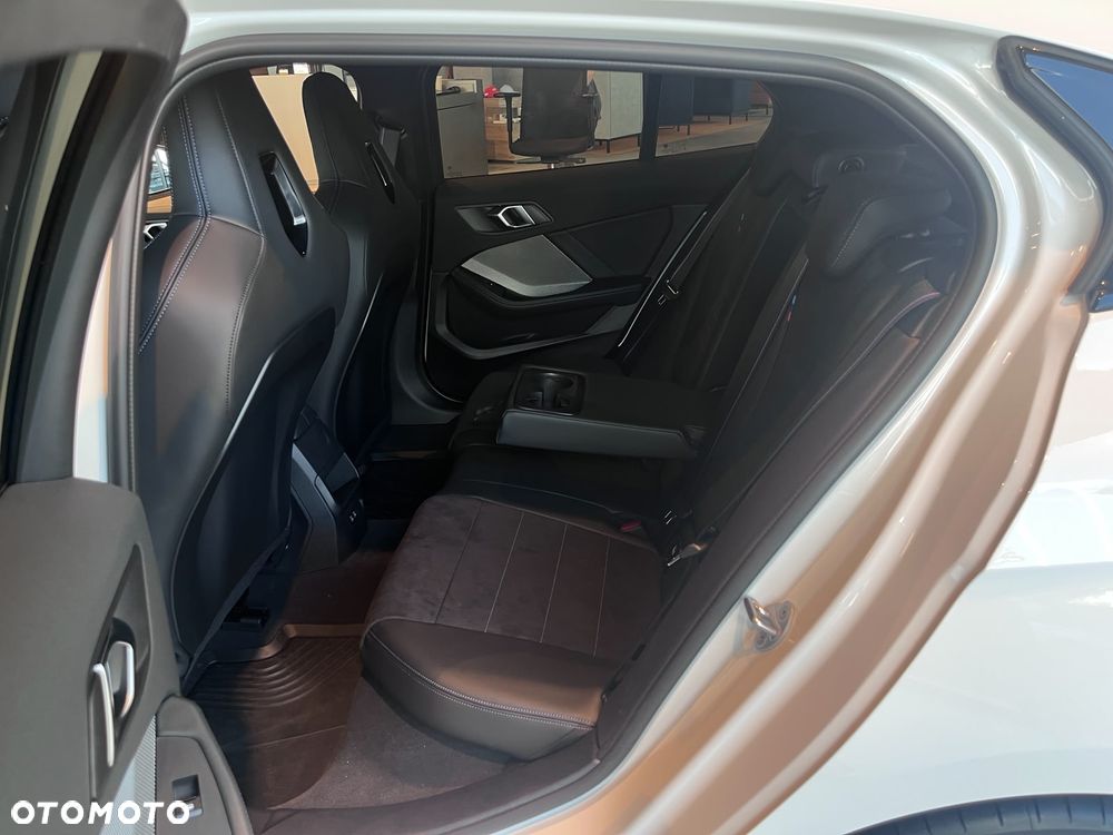 BMW Seria 1 - 24